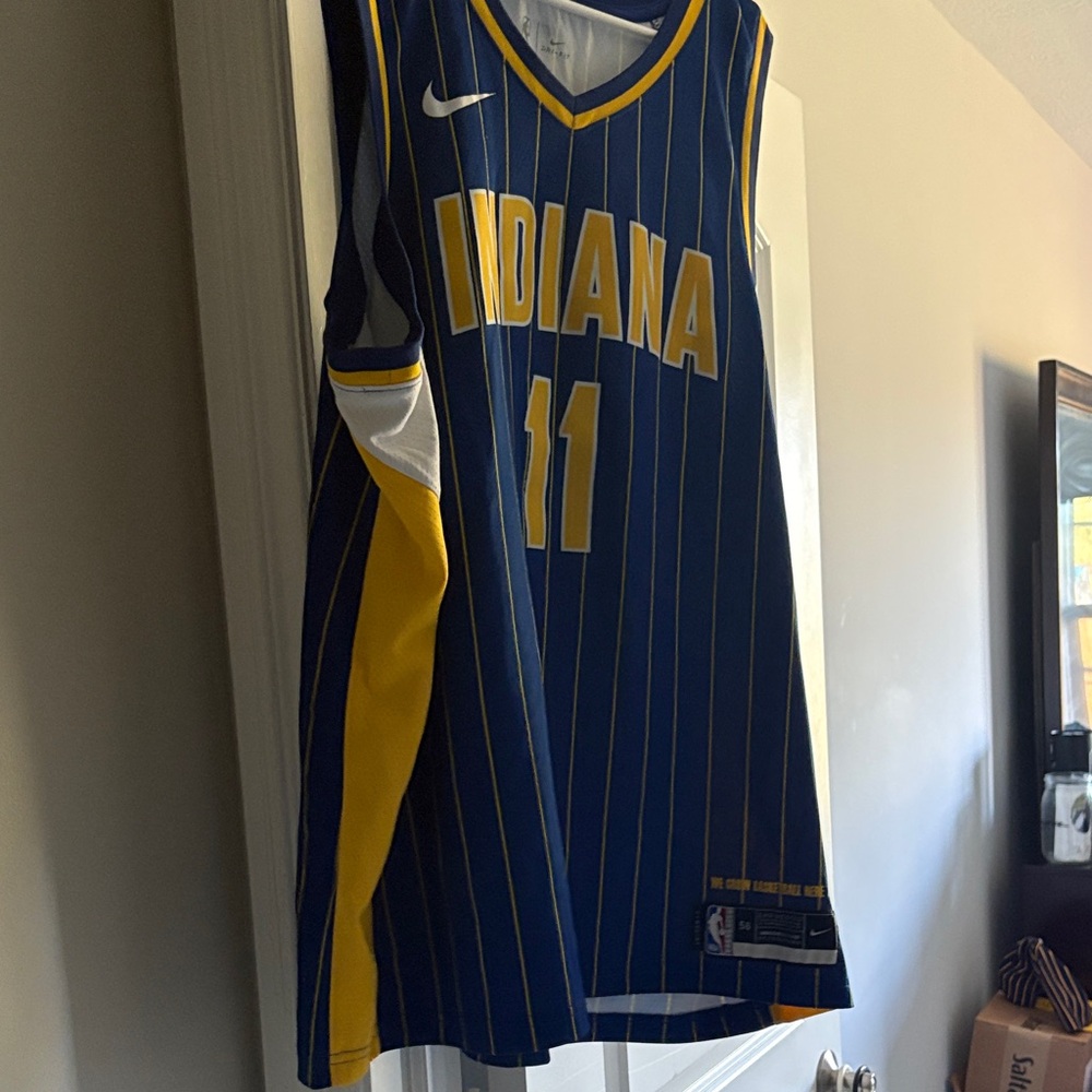 Nike Indiana pacers Blue and Yellow Basketball Jersey